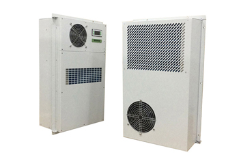 Outdoor cabinet integrated air conditioning